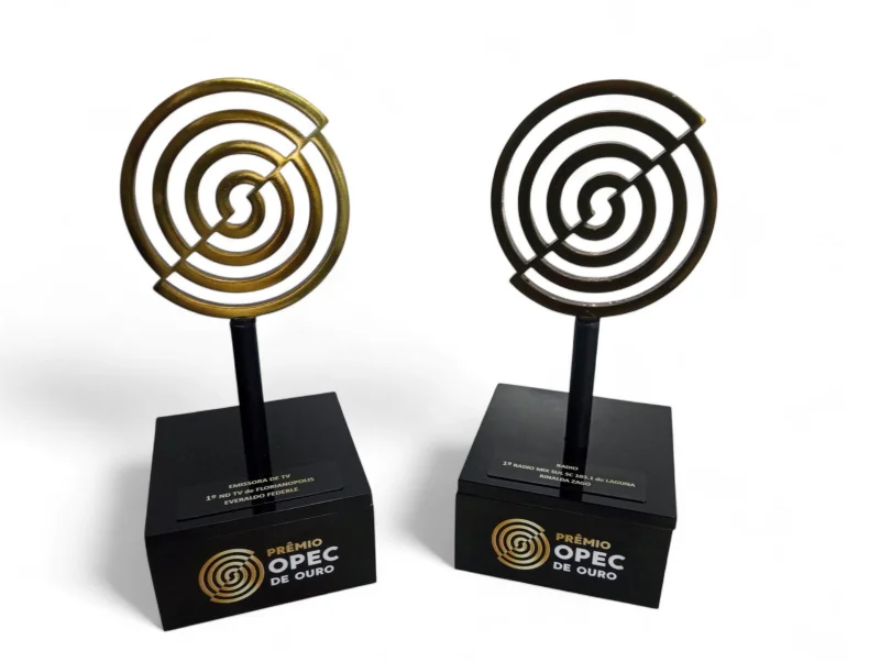 Troféu personalizado de metal