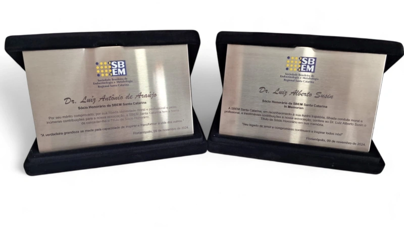 Top One - Placa Homenagem 03