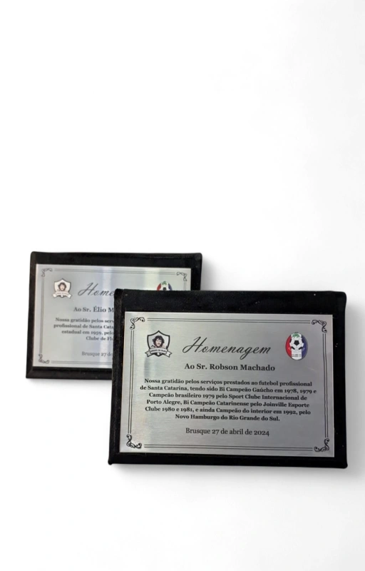 Placas de homenagem