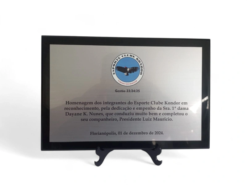 Placas de homenagem